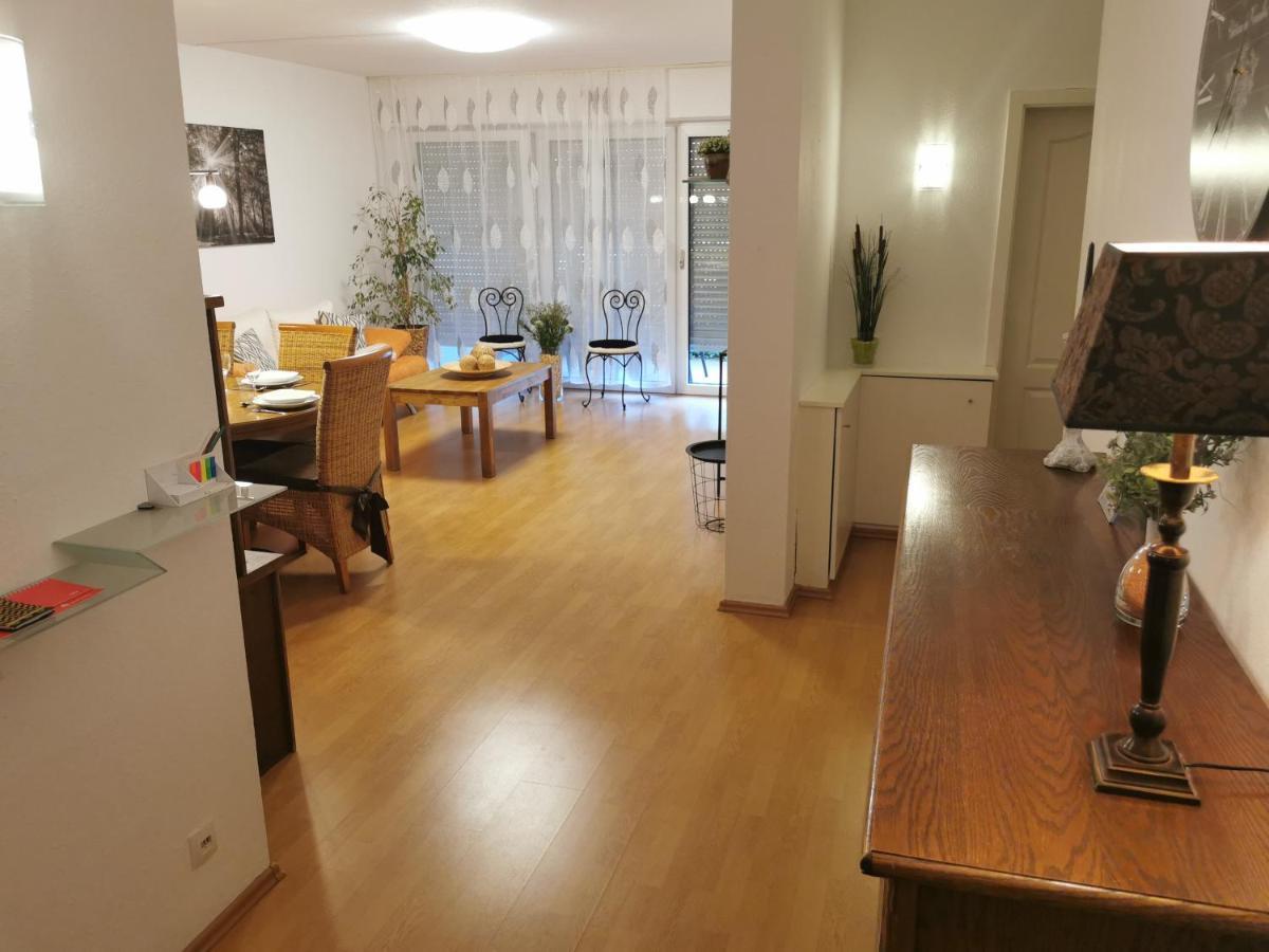 Schoene 3-Zimmer Erdgeschosswohnung Am Bergpark,Unesco,Therme,Train, Wilhelmshoeher Allee 329 カッセル エクステリア 写真
